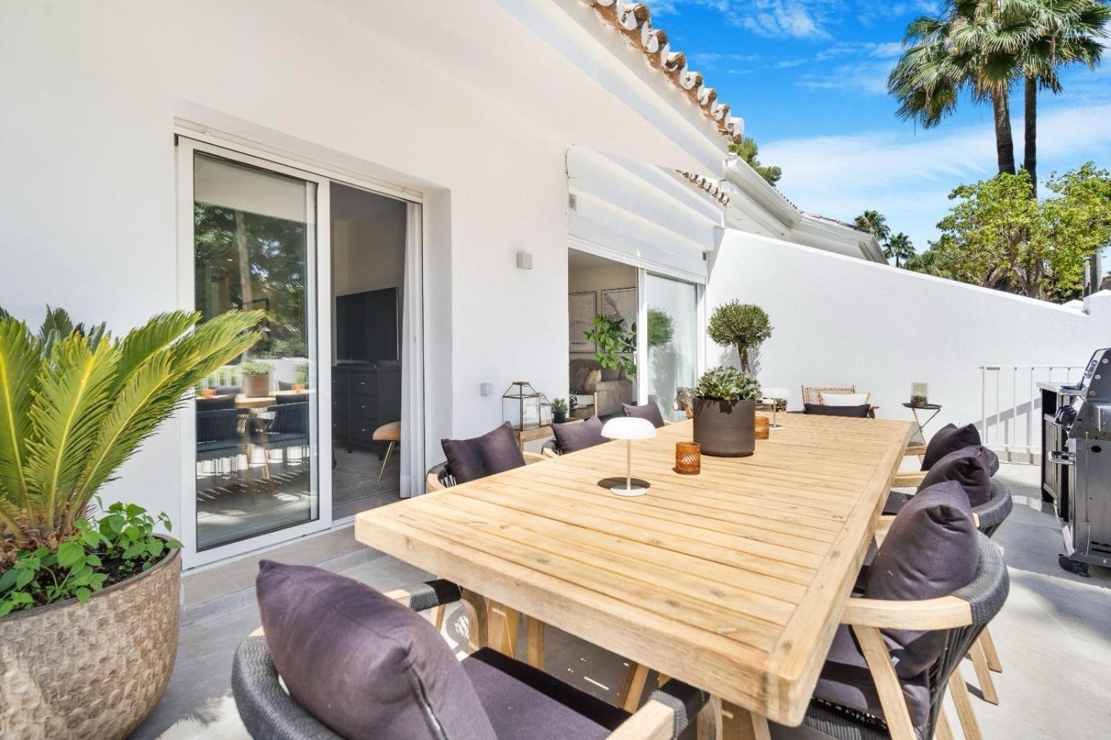 Jazmines Nueva Andalucia Terrace Pool Apartment Marbella